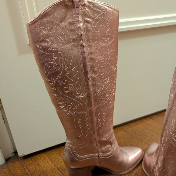 Gianni Binni Pink Metallic Women's Boots NEW, Comfortable! - Picture 8 of 10